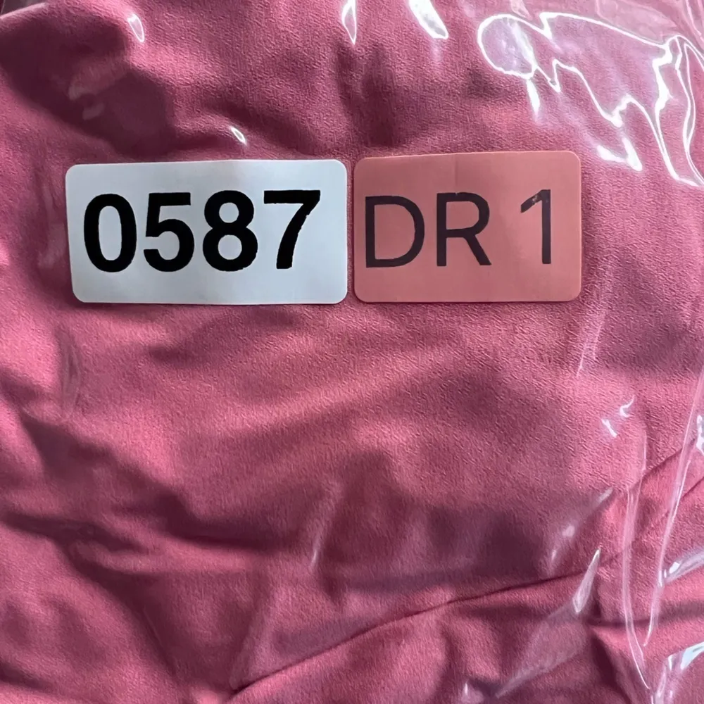 Women's EXPRESS hot pink THE PORTOFINO SHIRT long sleeve shirt button size M. - Image 10