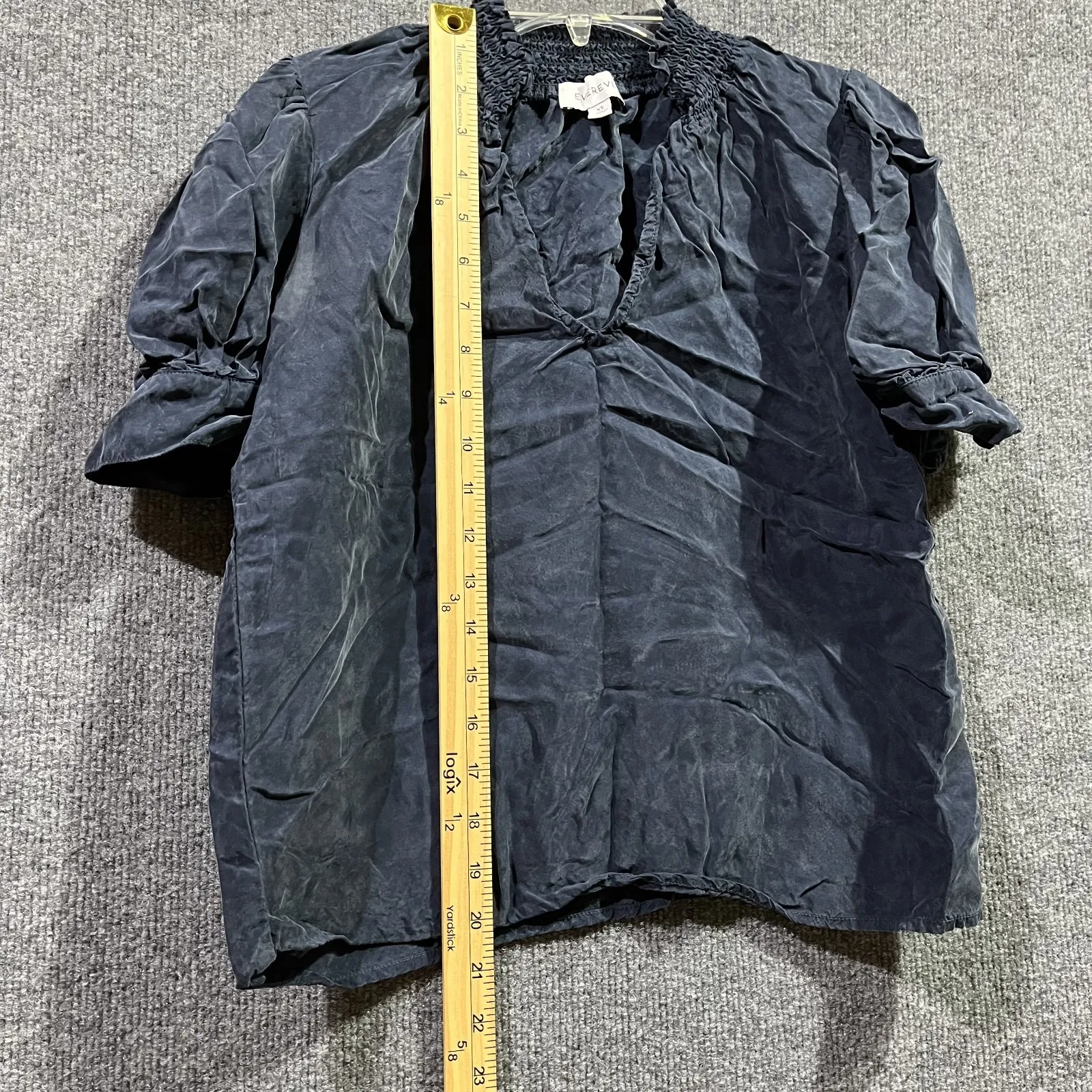 Evereve Blouse Womens XS Navy Short Sleeve Smocked Split Neck Outdoor Wear - Image 5