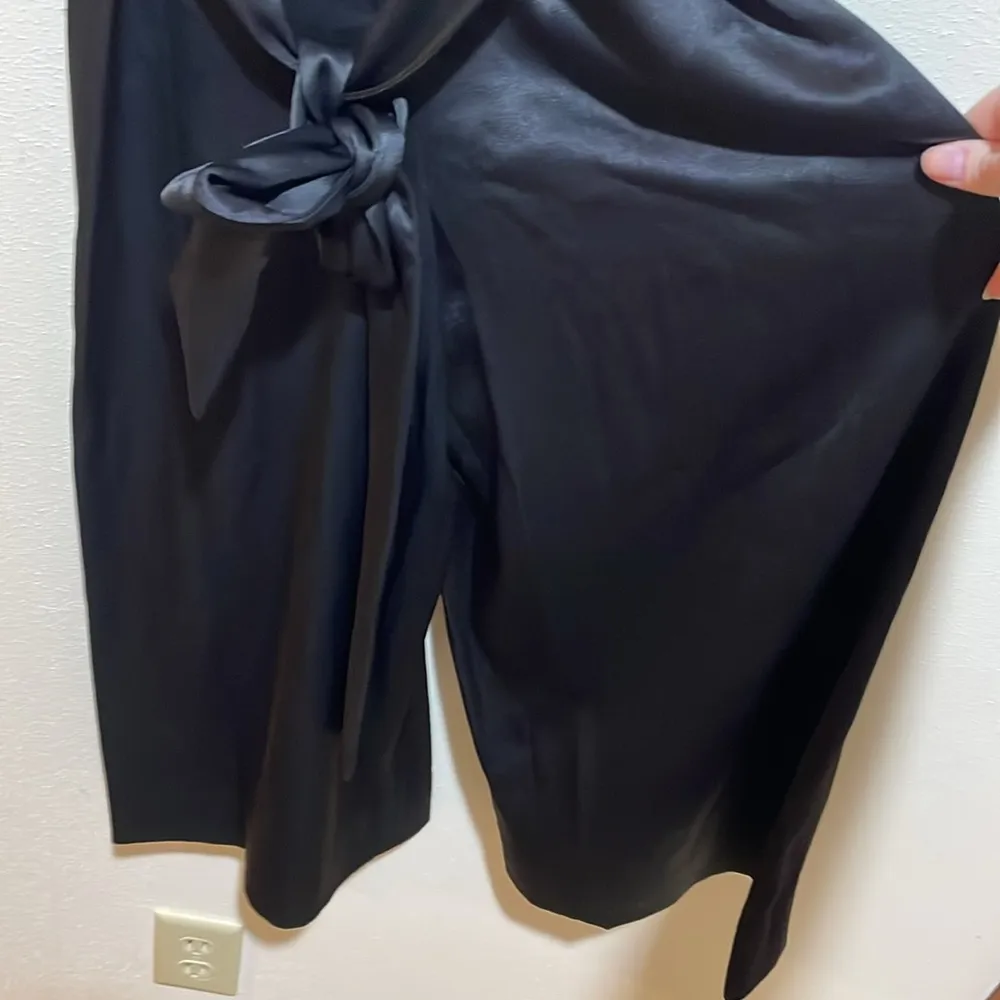 Alice + Olivia Harmon Cropped Belted Wide Leg Gaucho Satin Jumpsuit Black Size 2 - Image 11