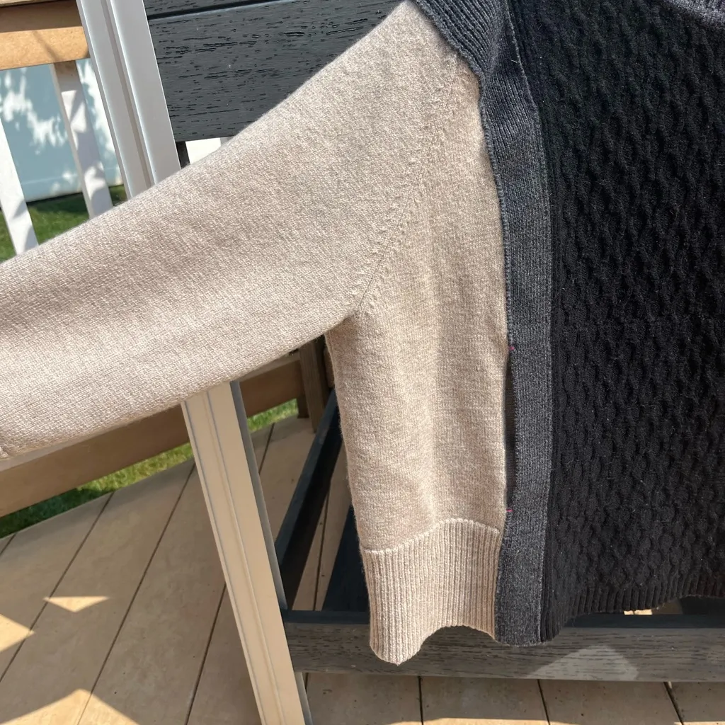 Label + Thread 100% Merino Wool Naomi Kanga Pocket Boxy Sweater in Taupe Sz M/L Black - Image 4