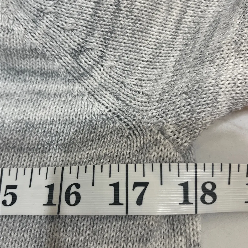 Akini long sleeve gray sweater - Image 4