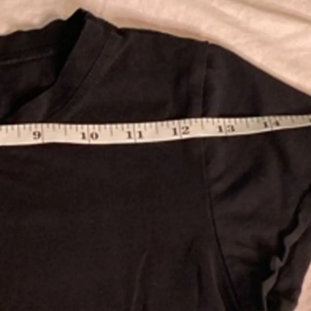 Urban Rebel Black Crop T - Image 7