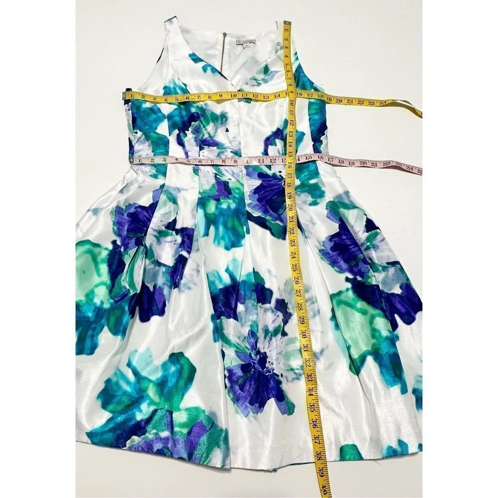 Dress Barn Floral Satin Sleeveless V- Neck Fit & Flare Mini Dress White Blue‎ 12 - Image 9