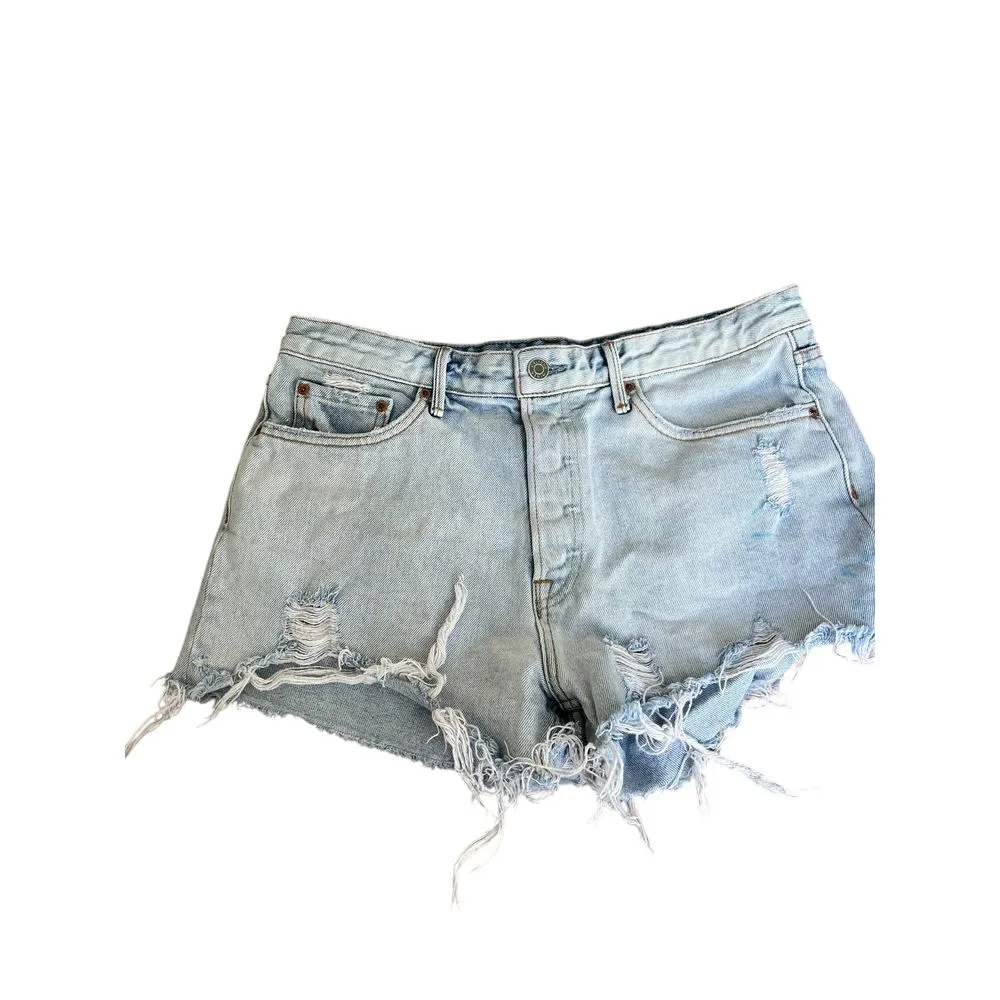 GRLFRND Helena Short in Womens Size 30 Light-wash Distressed Jean Shorts - Image 4