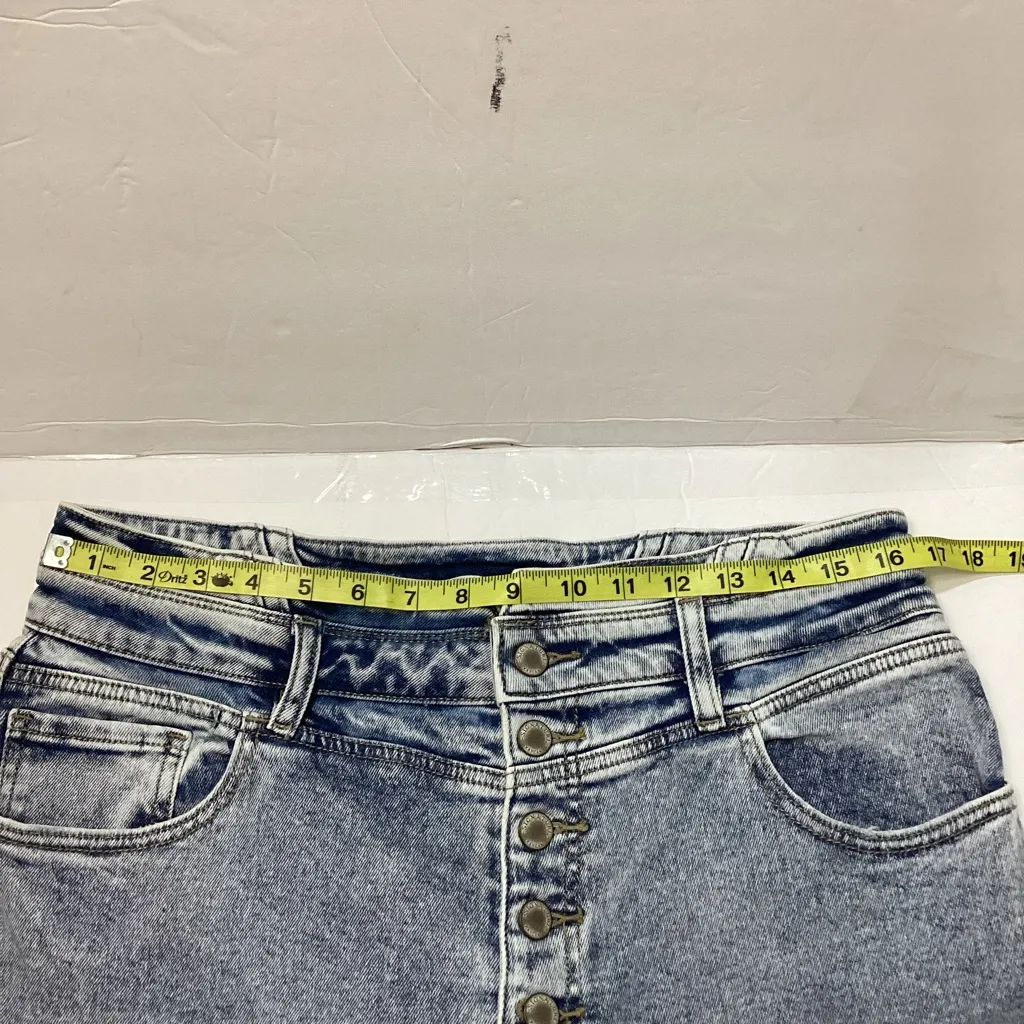 KanCan Signature High Rise Cropped Straight leg women’s jeans size 31 Blue - Image 8