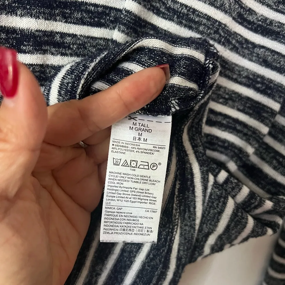 Gap blue and white shirt‎ - Image 6