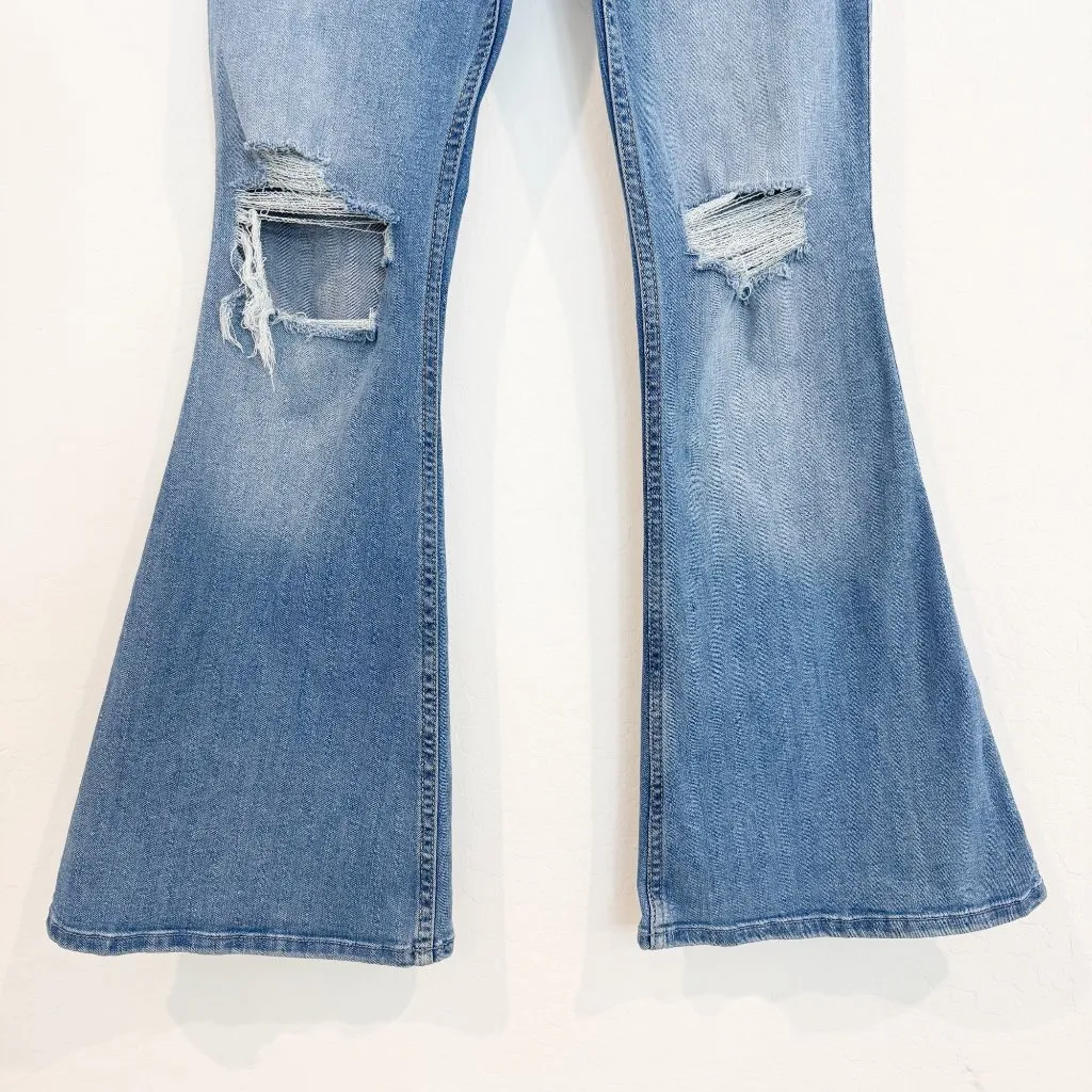 Hollister SHORT High Rise Flare Jean Boho Western Bohemian Bell Bottoms Denim 28 - Image 3