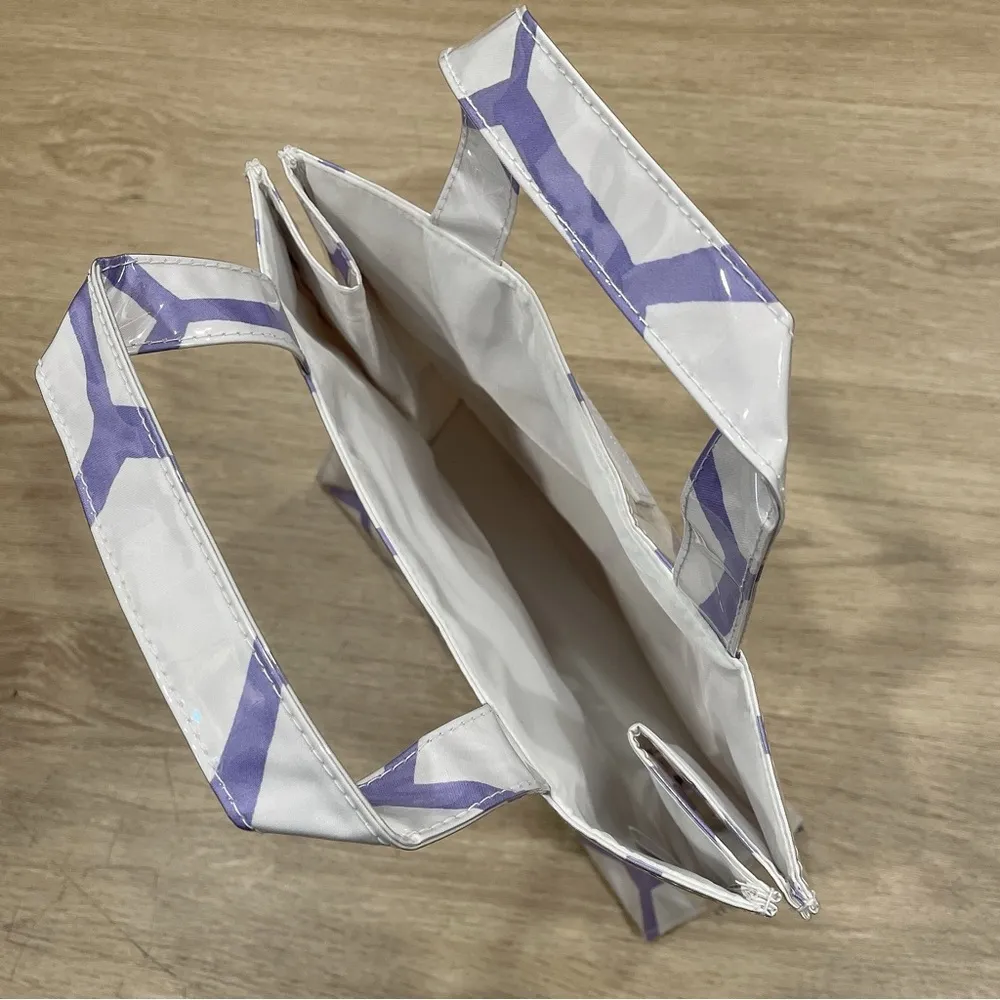 Clinique  plastic tote bag - Image 3