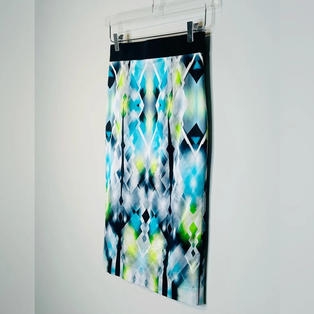 Milly Satin Diamond Stain Glass Blue Green Print Midi Pencil Skirt Size 4 - Image 4