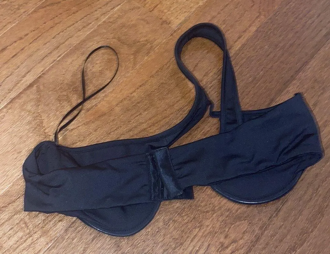 kikiriki NWOT  black underwire cut out one shoulder bra / top - Image 4