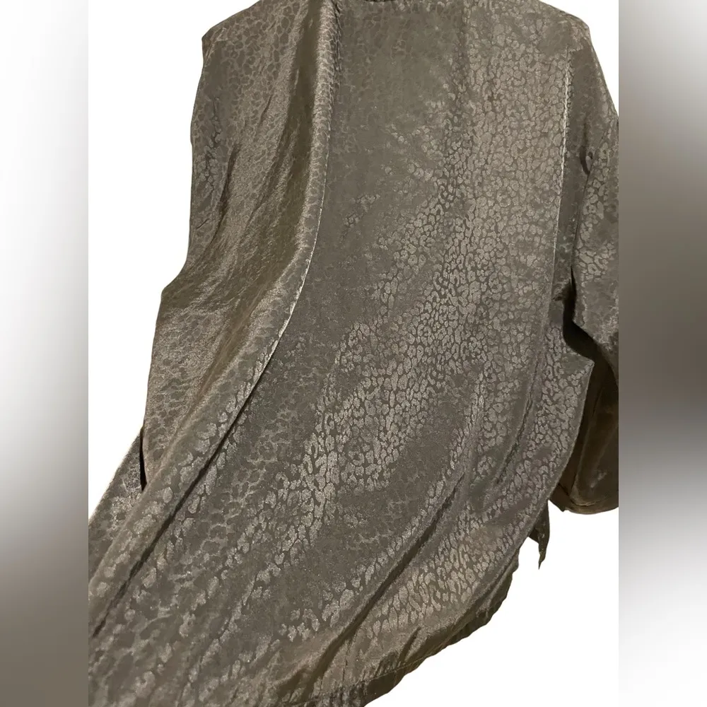 Kathryn Vintage Black Silky Satin Leopard Print Luxury Lingerie Button Up Blouse Size XL - Image 4