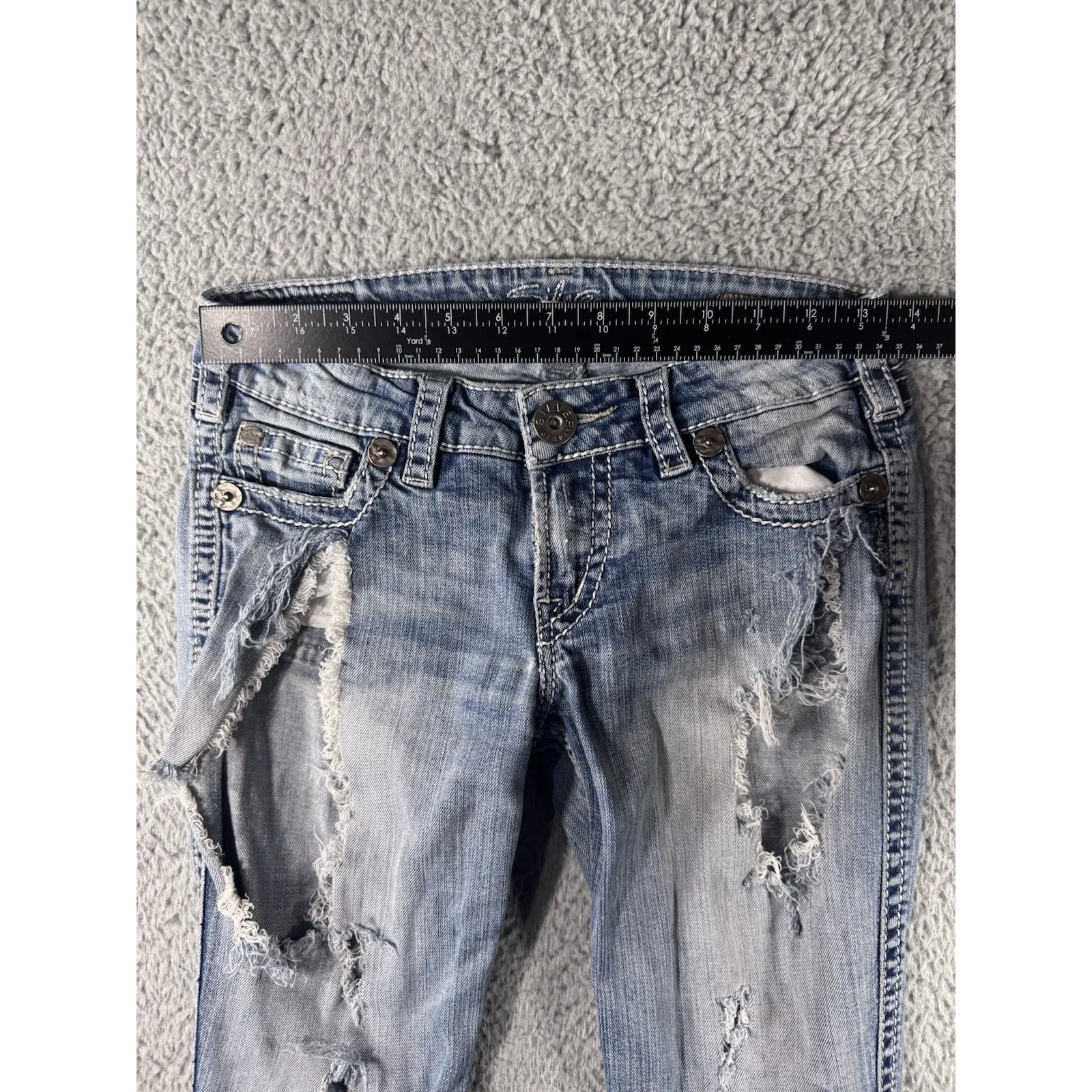 Silver Twisted Jeans Women 27x29 Low Rise Distressed Destroyed Bootcut - Image 3