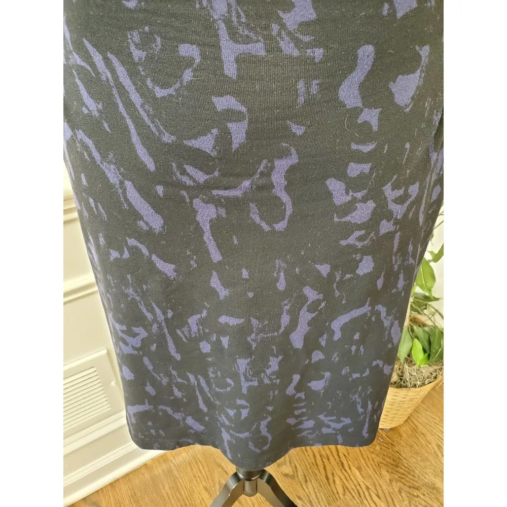 Limited Women's Black & Blue Cotton Round Neck Short Sleeve Knee Length Dress L - Image 4