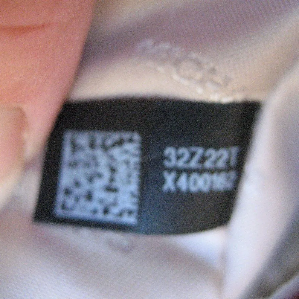 Michael Kors Brooklyn Grommet Hobo Shoulder Bag - Image 13