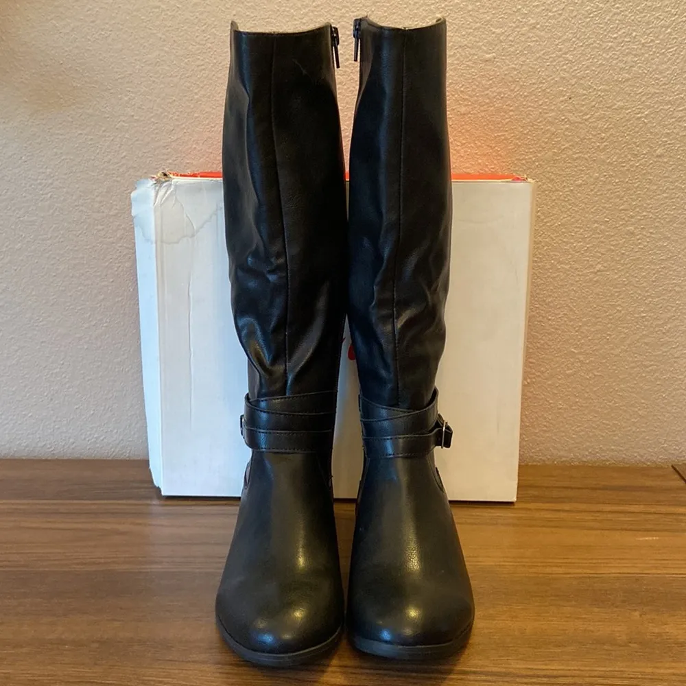 “Keppur” Black Vegan Leather Tall Knee High Slouchy Riding Boots 6M - Image 5