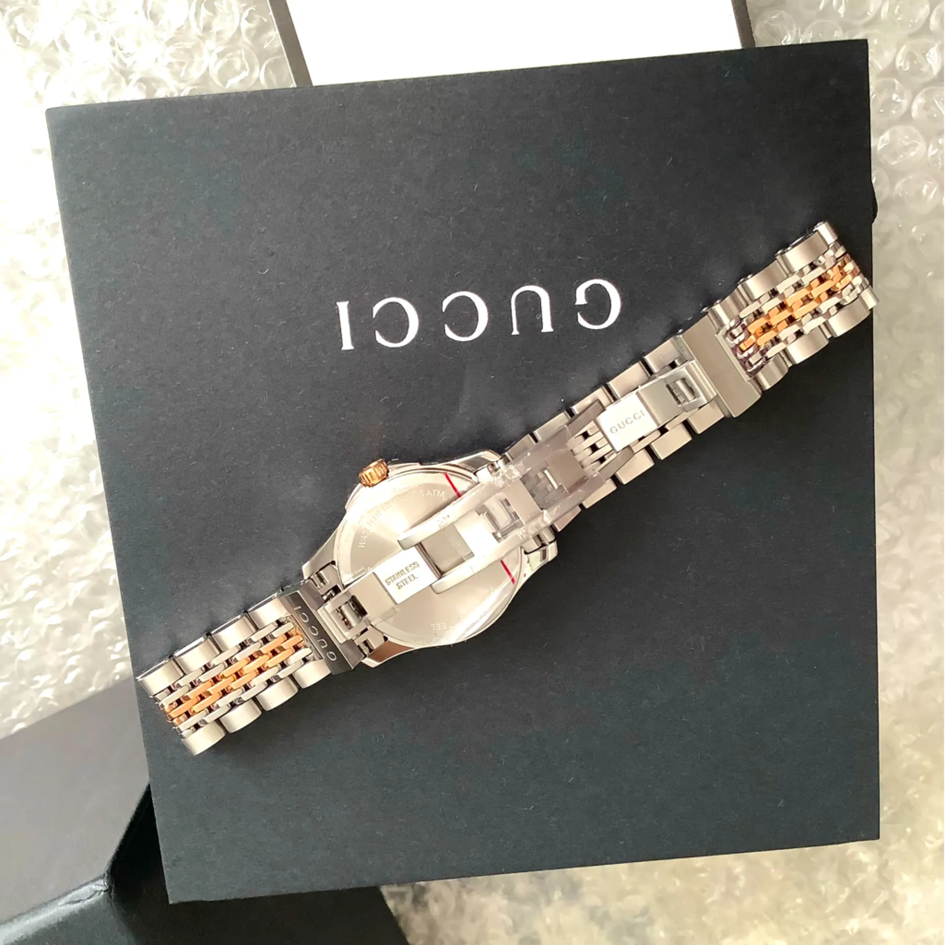 BEAUTIFUL ladies GUCCI watch w/ diamonds 💎💎 - Image 11