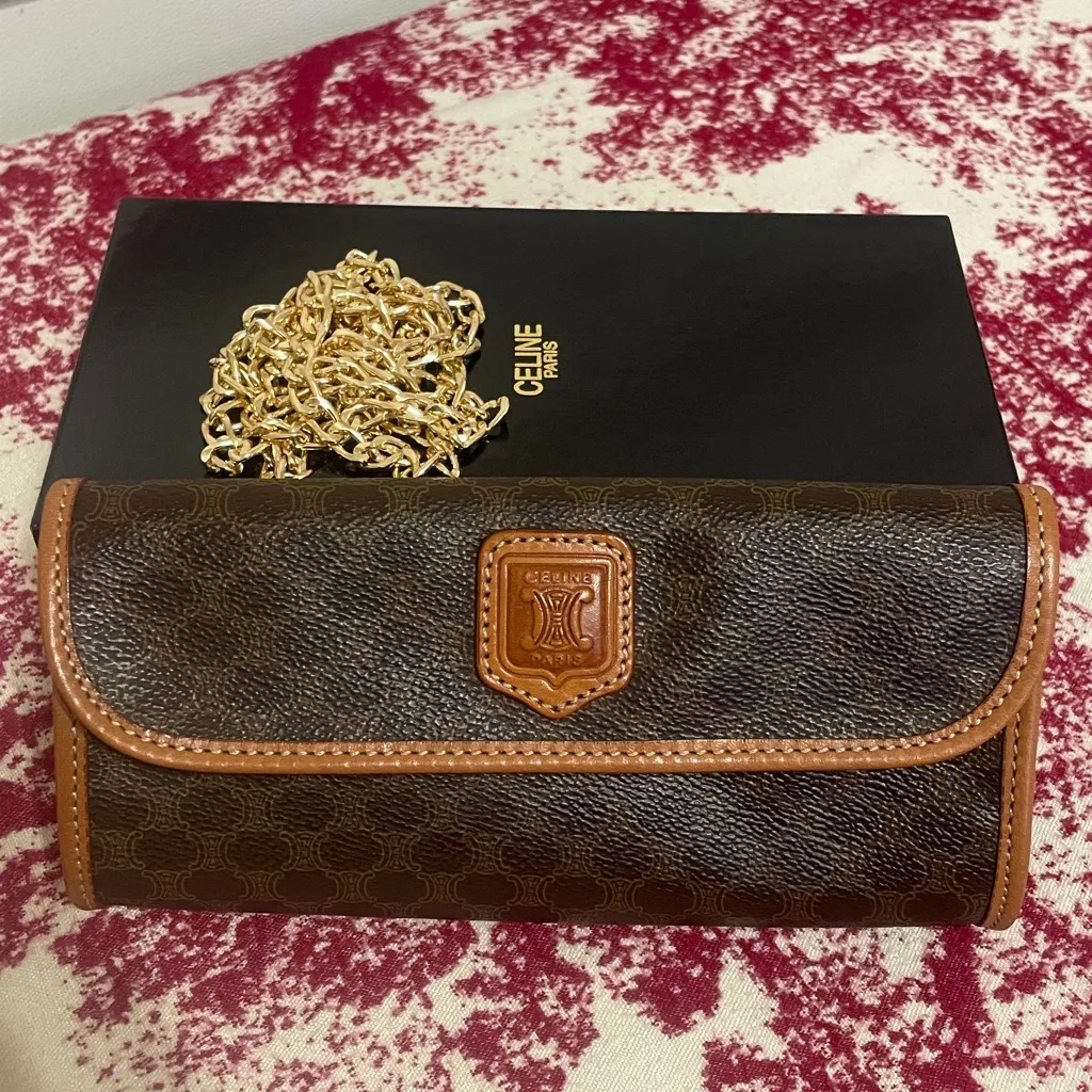 Celine Brown Leather Clutch with Tan Trim - Image 15