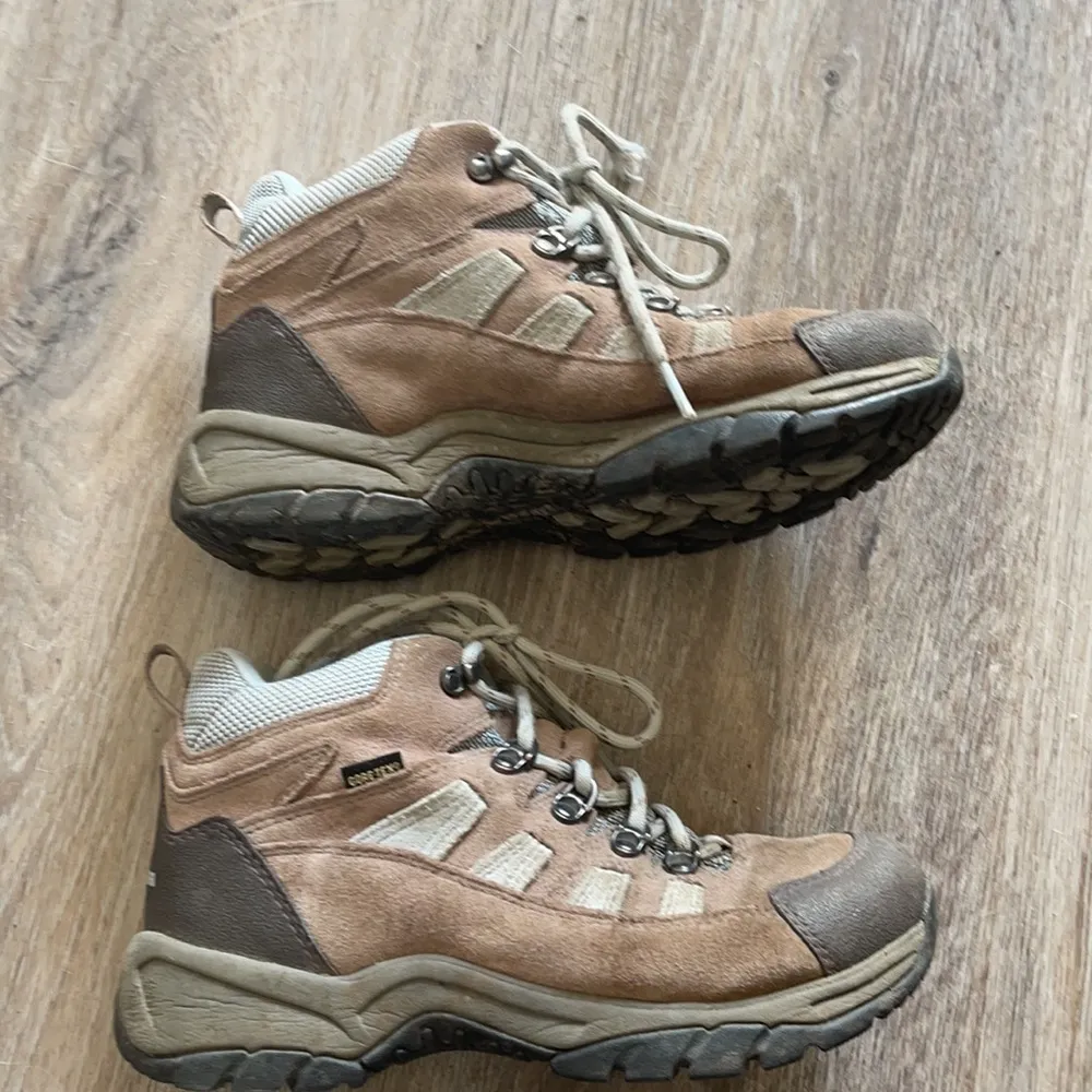 L.L Bean Hiking Shoes Tan Size undefined - Image 6