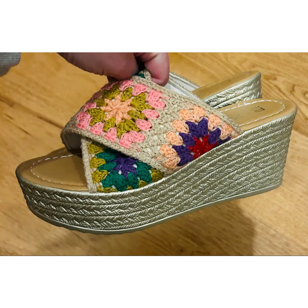 Granny square Multicolor Crochet Wedge Sandals Size 6.5 Gold - Image 5