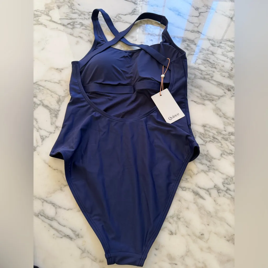 NWT Quince Italian Cross - Image 8