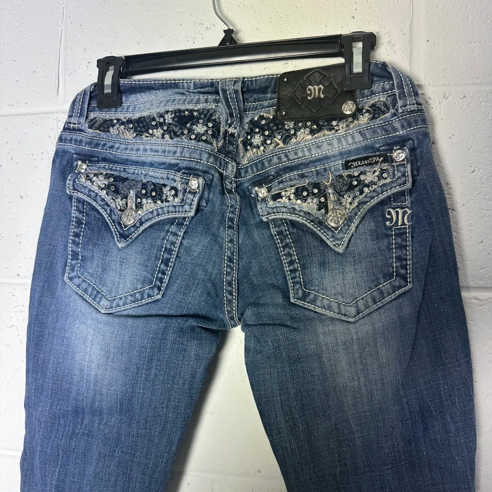 Miss Me Jeans Women Bootcut Embellished Rhinestone Sequins Blue Denim Size 28 - Image 2
