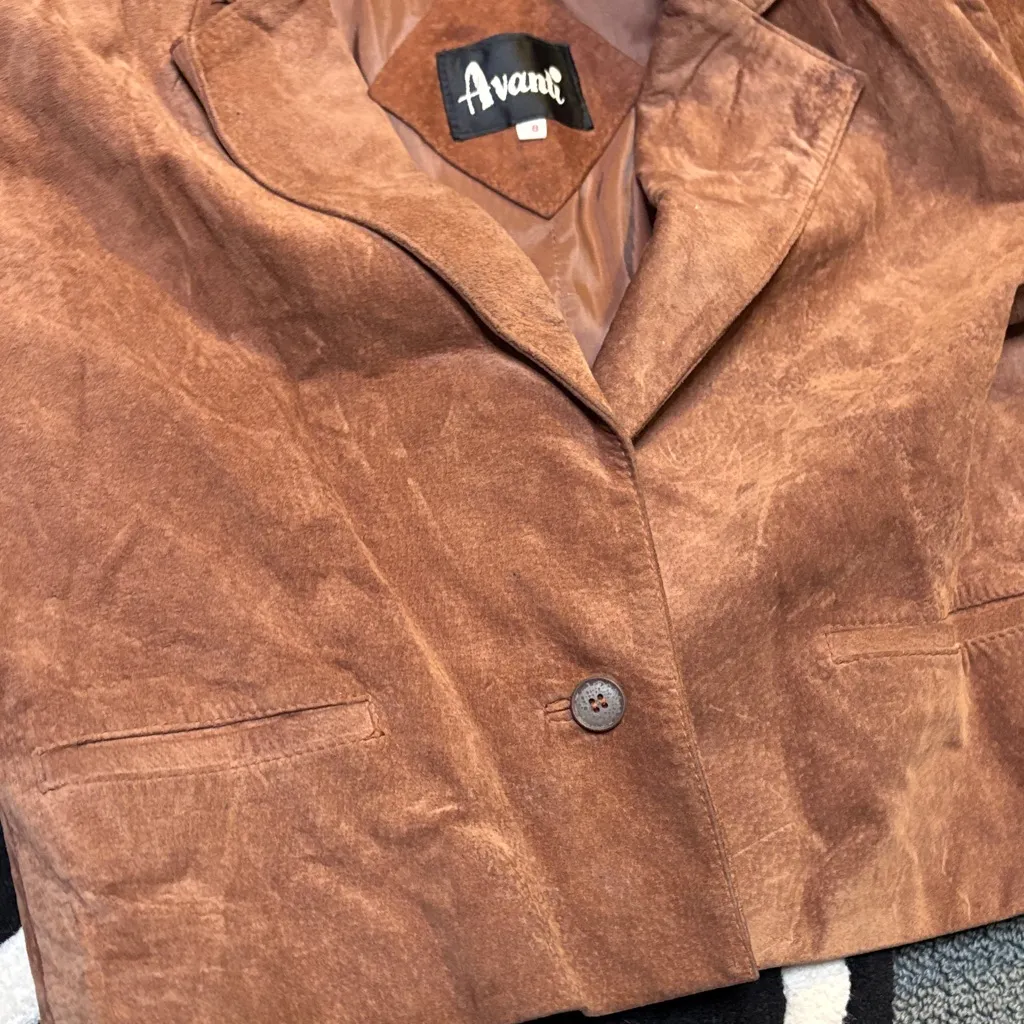 Avanti Vintage Chocolate Brown Cropped Suede Blazer - Image 4