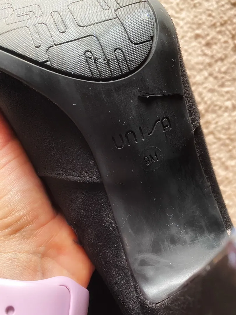 Unisa Knee High Heels - Image 5