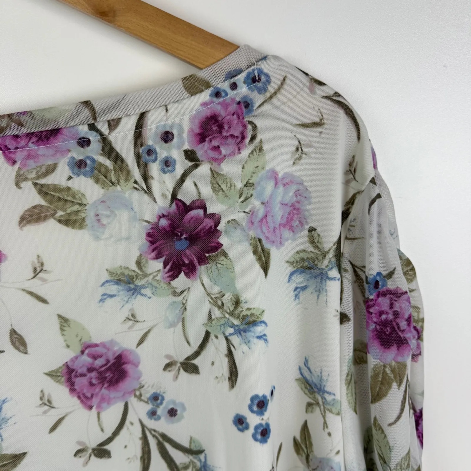 Cato‎ 1946 Floral Mesh Blouse Size 26/28W Stretch Romantic Boho Cottage Feminine - Image 3