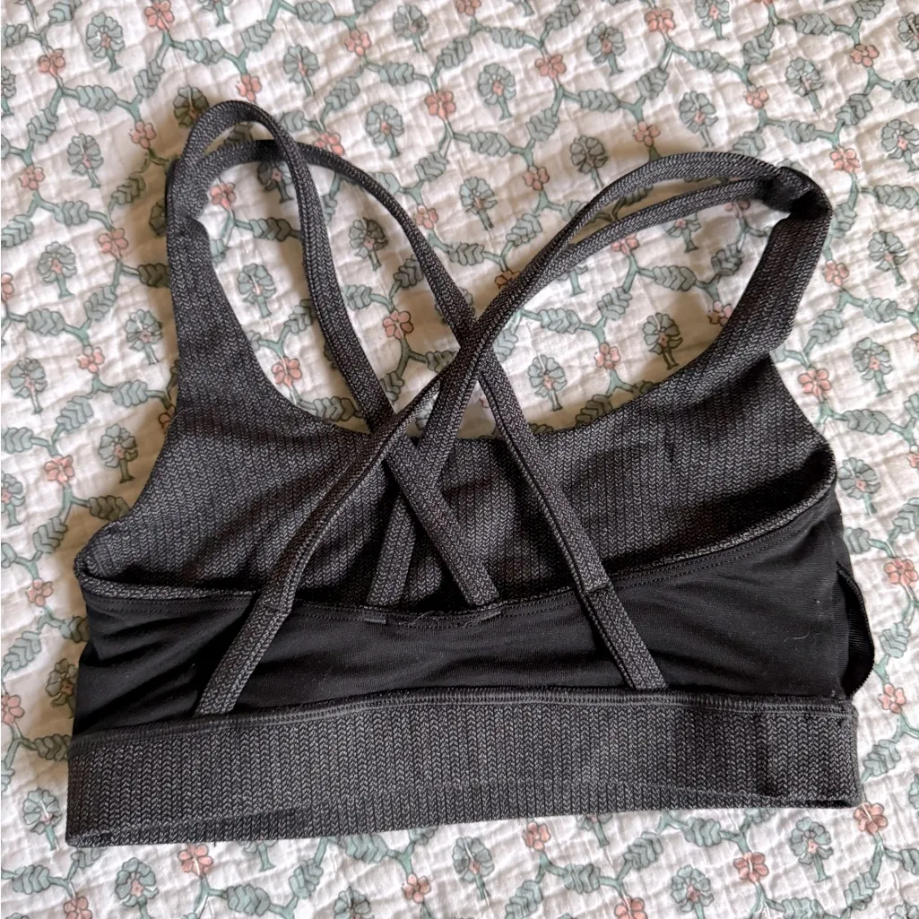 LULULEMON Herringbone Sports Athletic Bra in Grey Black 2 - Image 5