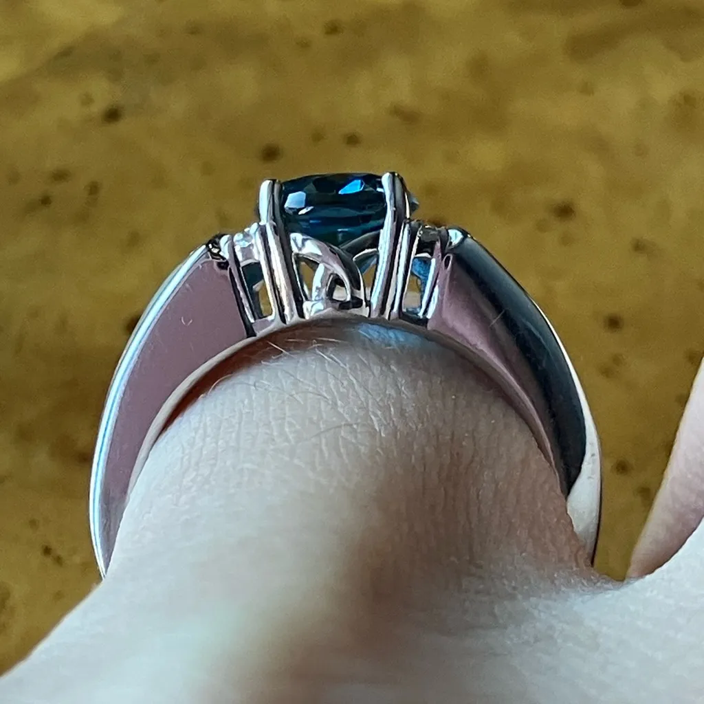 London Blue Topaz Turquoise Sterling Silver Ring Size 6 - Image 2