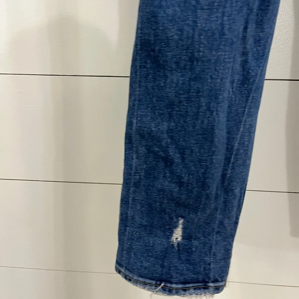 Abercrombie & Fitch | High Rise Mom Jean  | Curve Love - Image 7