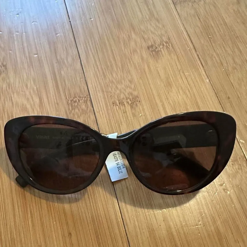 Versace NWT  SUNGLASSES - Image 5