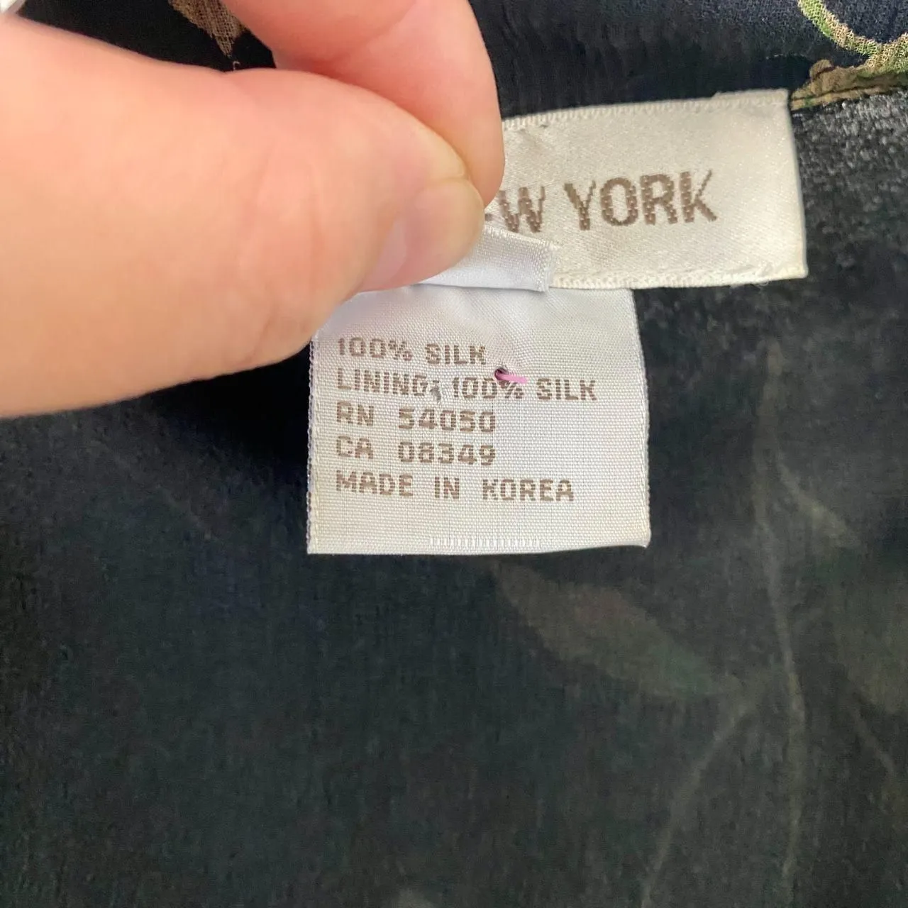 Early 2000's Romantic Whimsygoth Floral Black 100% Silk Button Up Blouse 10 / M - Image 8