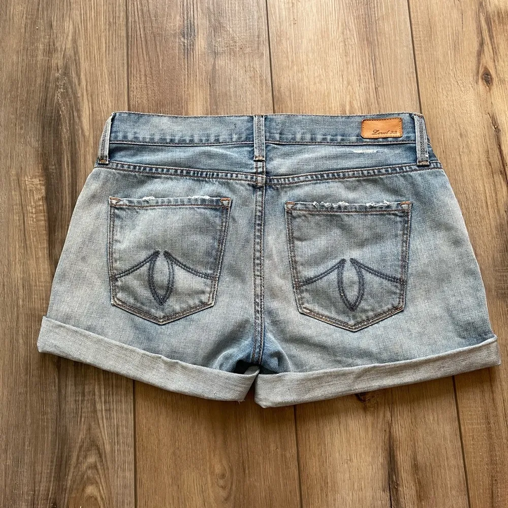 Light Wash Distressed Jean Shorts | EUC | Size 27 | ModCloth | Rolled Hem - Image 5