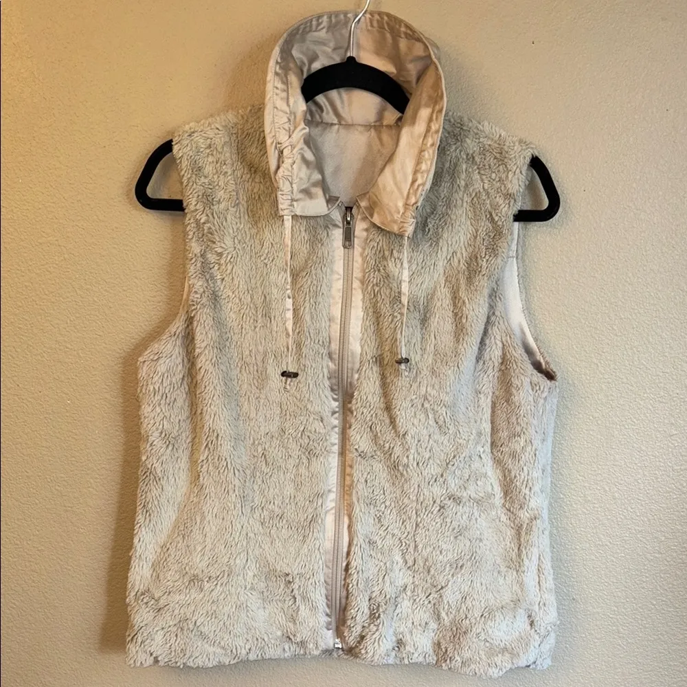 Reversible Cozy Faux Fur Teddy Bear Zip Front Vest Size MEDIUM Beige Tan - Image 6