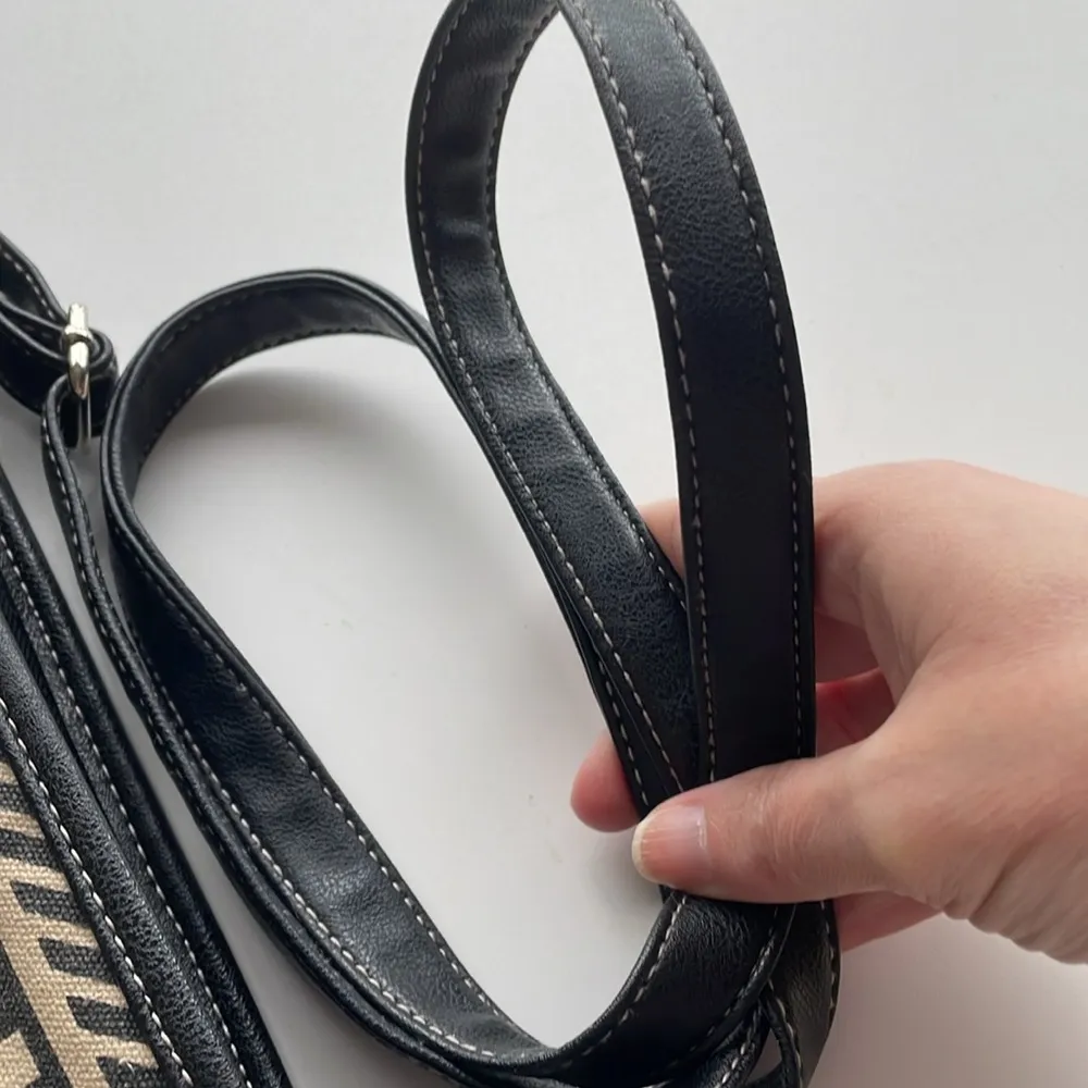 Owl Crossbody Purse/Bag Black - Image 6