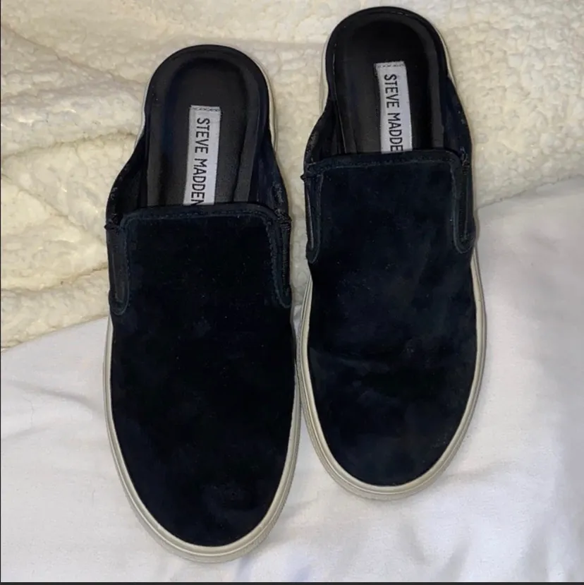 Slip-on Shoes - Image 2