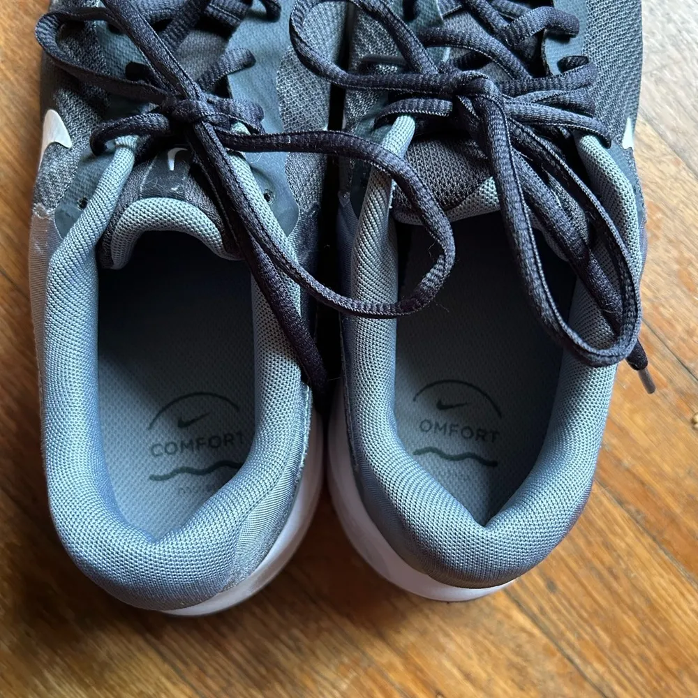 Nike Revolution 7 Unworn 9.5M Running Shoe - Image 10