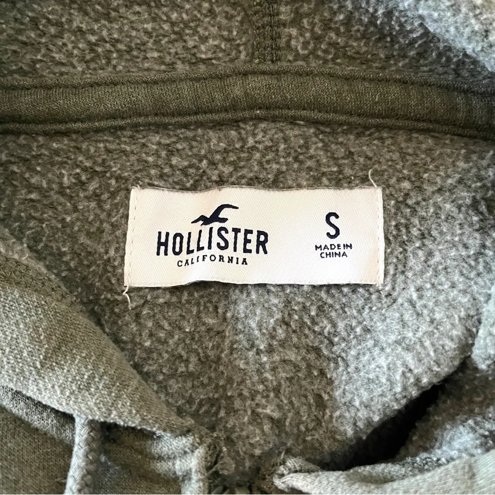 Hollister Olive Green Hoodie - Image 2