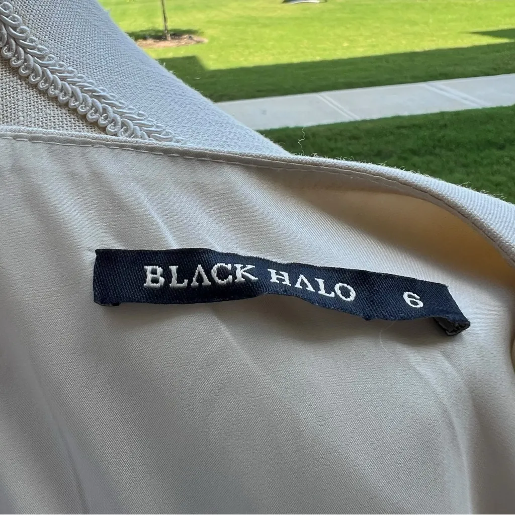 Black Halo Two Toned Coral And Beige Womans Sleeveless Dress - Image 7