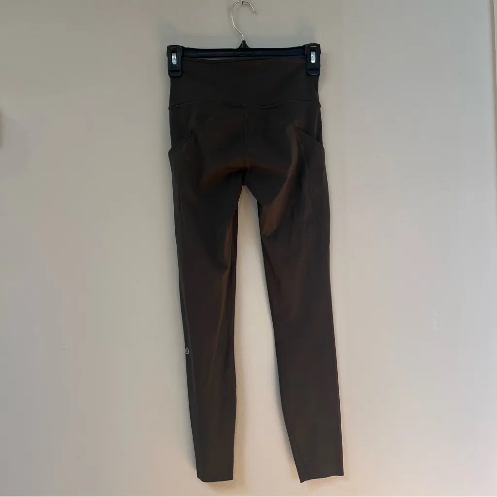 Lululemon Army Green Cropped Leggings Size 4 - Image 4