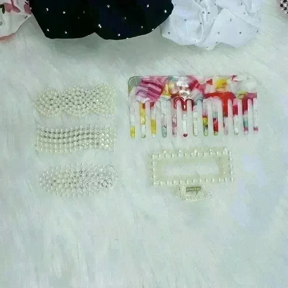 Hair Accessories Bundle w/ Star makeup case & Comb Bundle 7 - Image 3