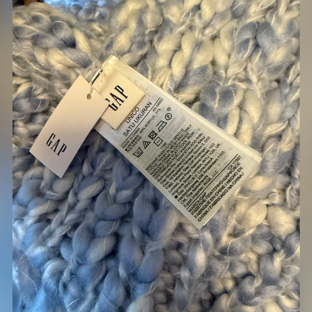 GAP Blue And White Chunky Knit Scarf With Fringe Tassels NWT - Image 3