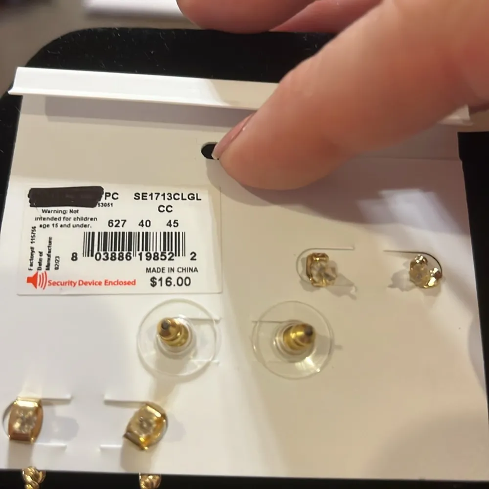 Lauren Conrad 3 Pairs of Earrings - Image 2