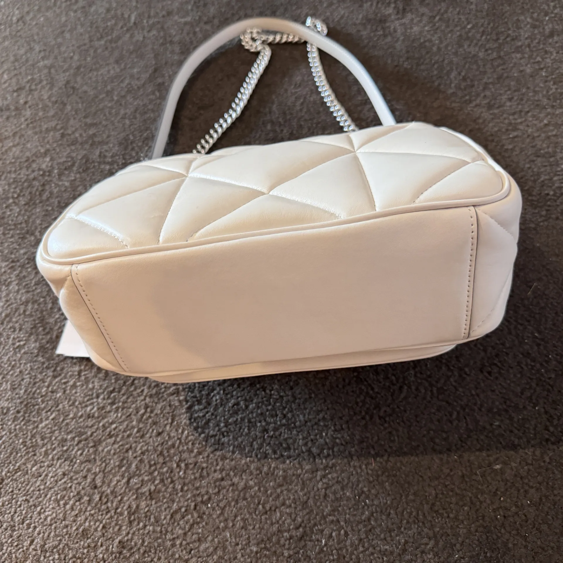 Klare Crossbody 25 With Puffy Diamond Quilting CJ611 - Image 12