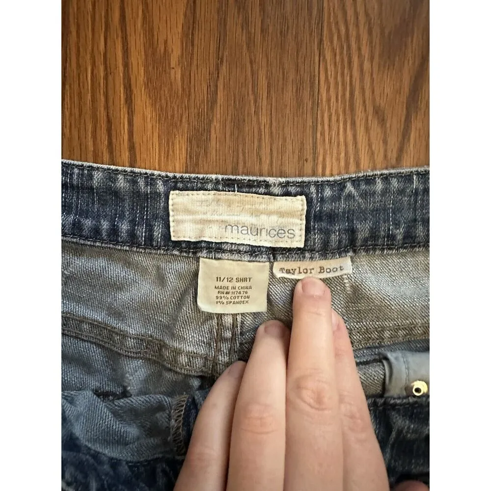 Maurices Taylor Bootcut Jeans Womens Size 11/12 Short Distressed - Image 6