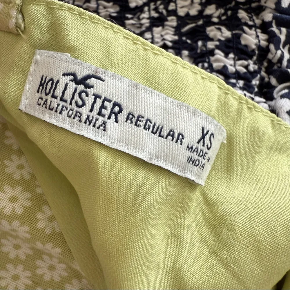 Hollister green & white mini dress with ditsy floral daisy print bow back XSmall - Image 6