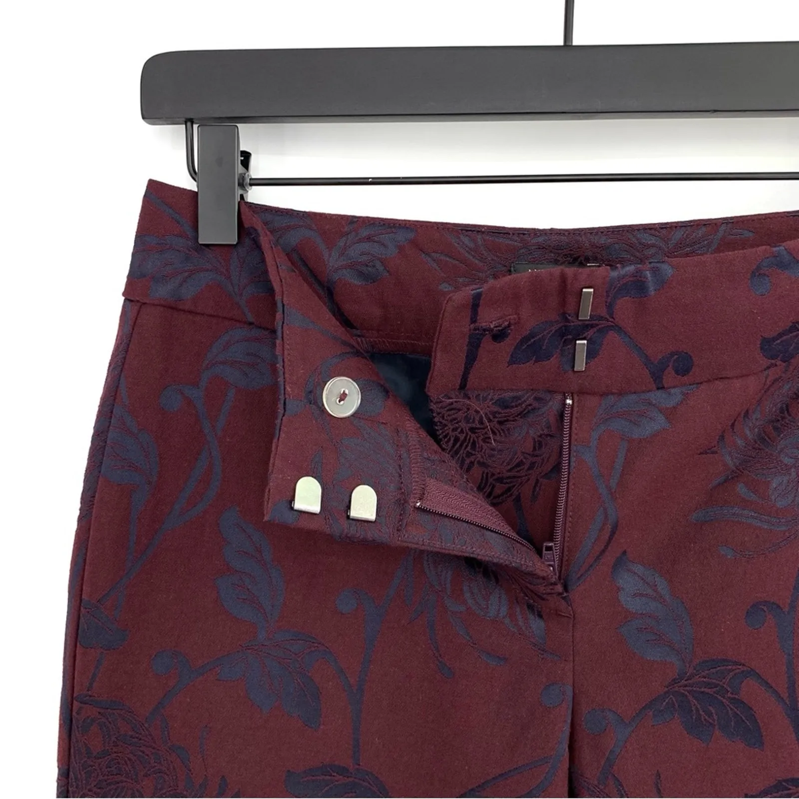 NWT ANN TAYLOR Factory Floral Jacquard Pant Burgundy Navy 00P - Image 5