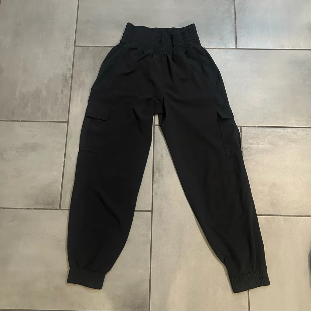 Abercrombie & Fitch YPB Motiontek Cargo Jogger - Image 2