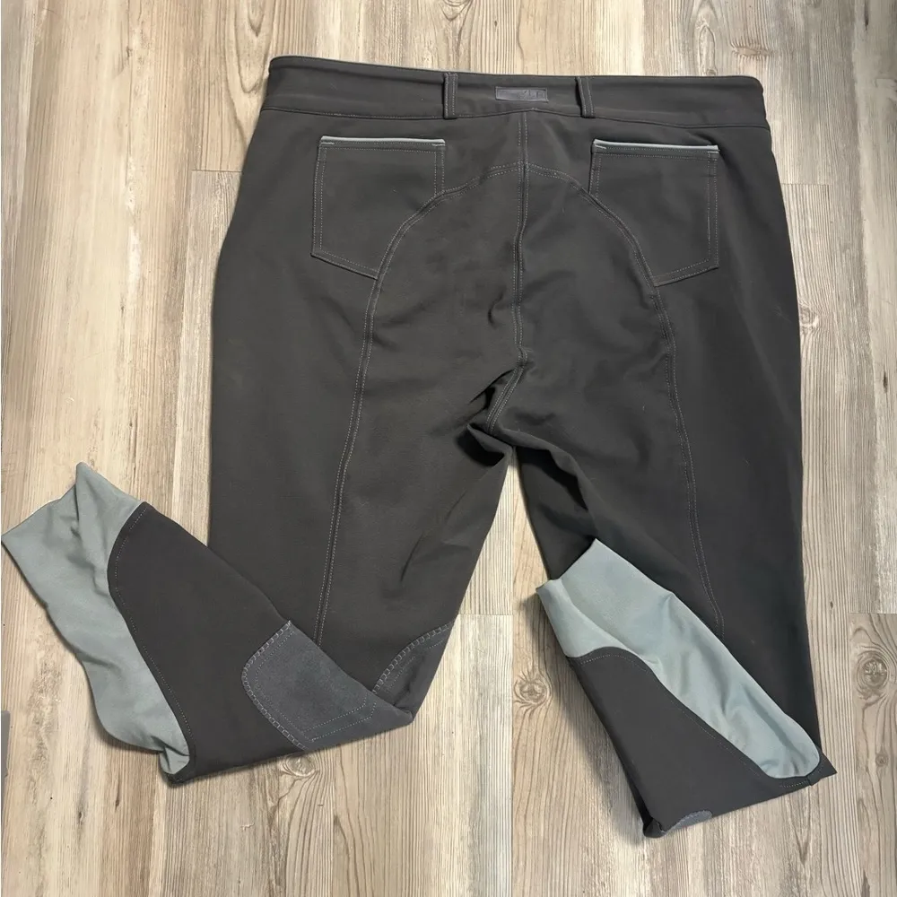 Dover Saddlery Size 34 grey equestrian riding pants, waist 38”, hip 41” inseam27 Gray - Image 2